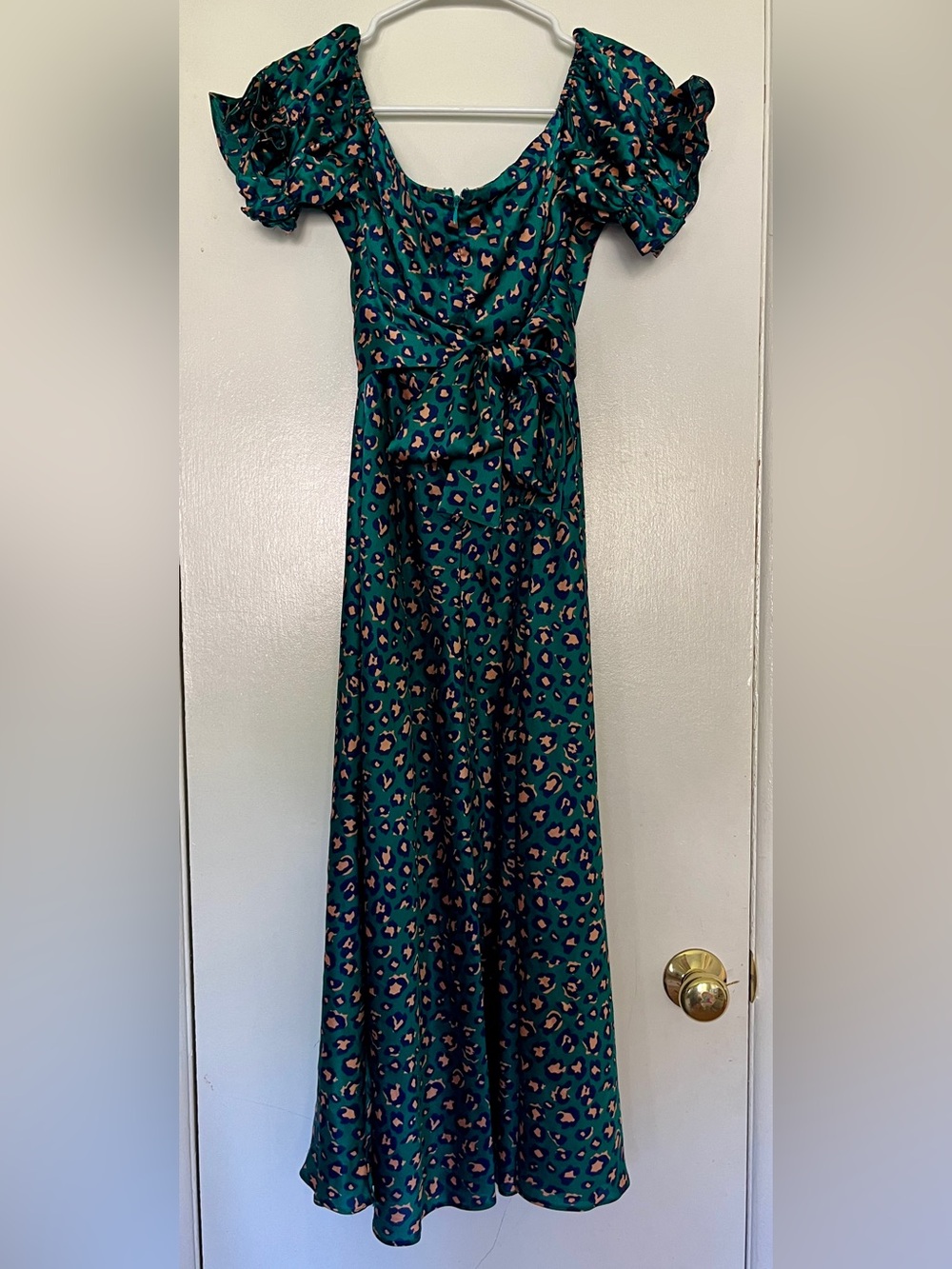 Hello Molly Off Shoulder Spiced Ginger Medley Maxi Dress in Green Leopard - Picture 10 of 16